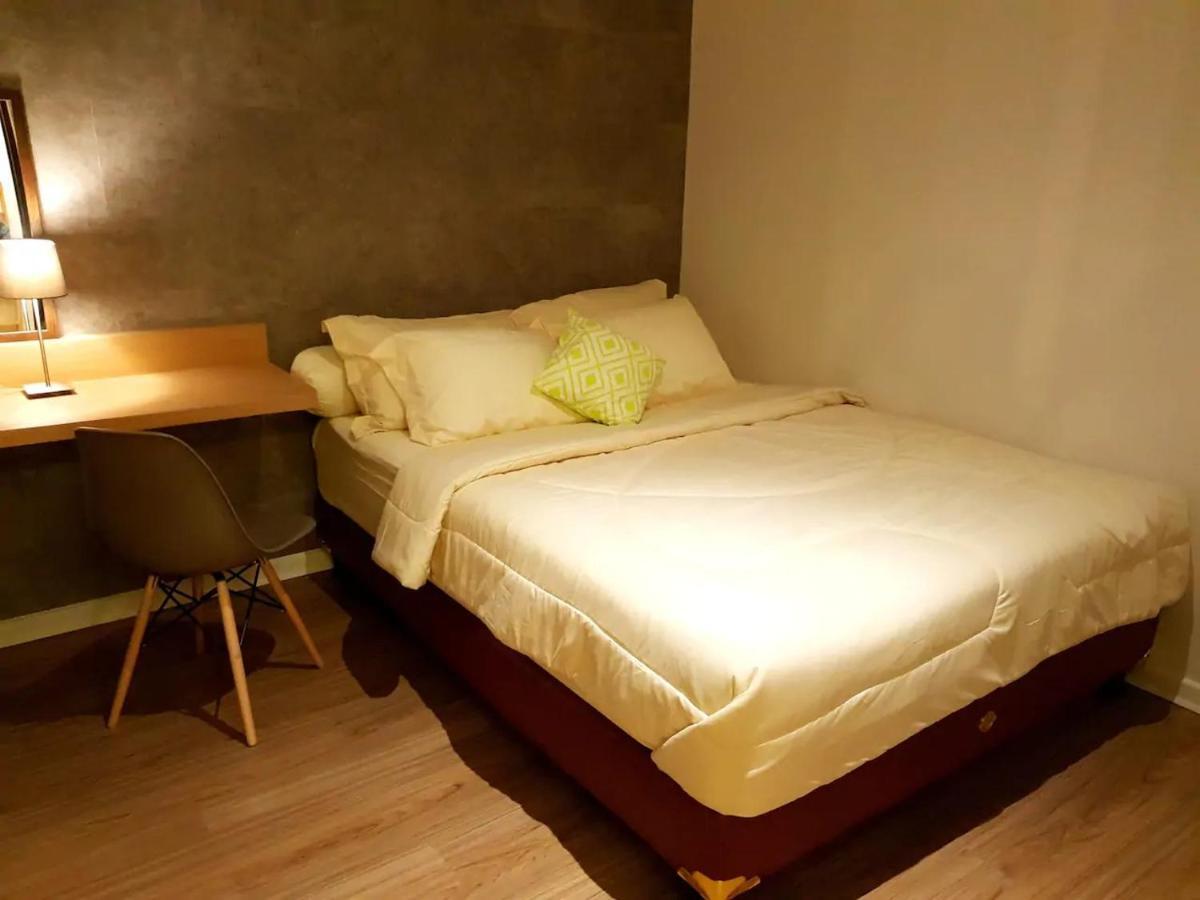 Graha Padma Avonia Villa Semarang Buitenkant foto